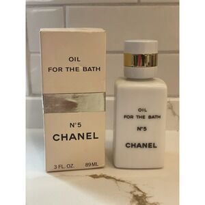 Vintage Chanel No 5 Bath Oil Perfumed Scented Milk Glass 3 fl oz/89 ml Open Box